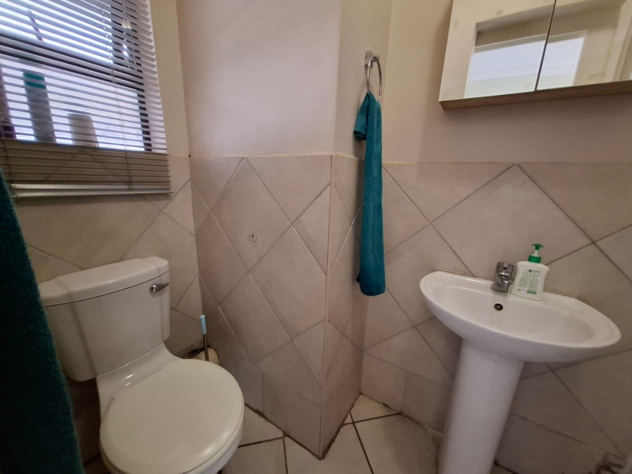 1 Bedroom Property for Sale in Vredenhof Sh Free State